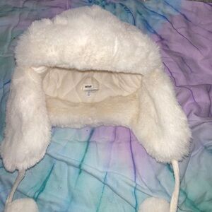 Aerie Cozy White Fur-Lined Hat